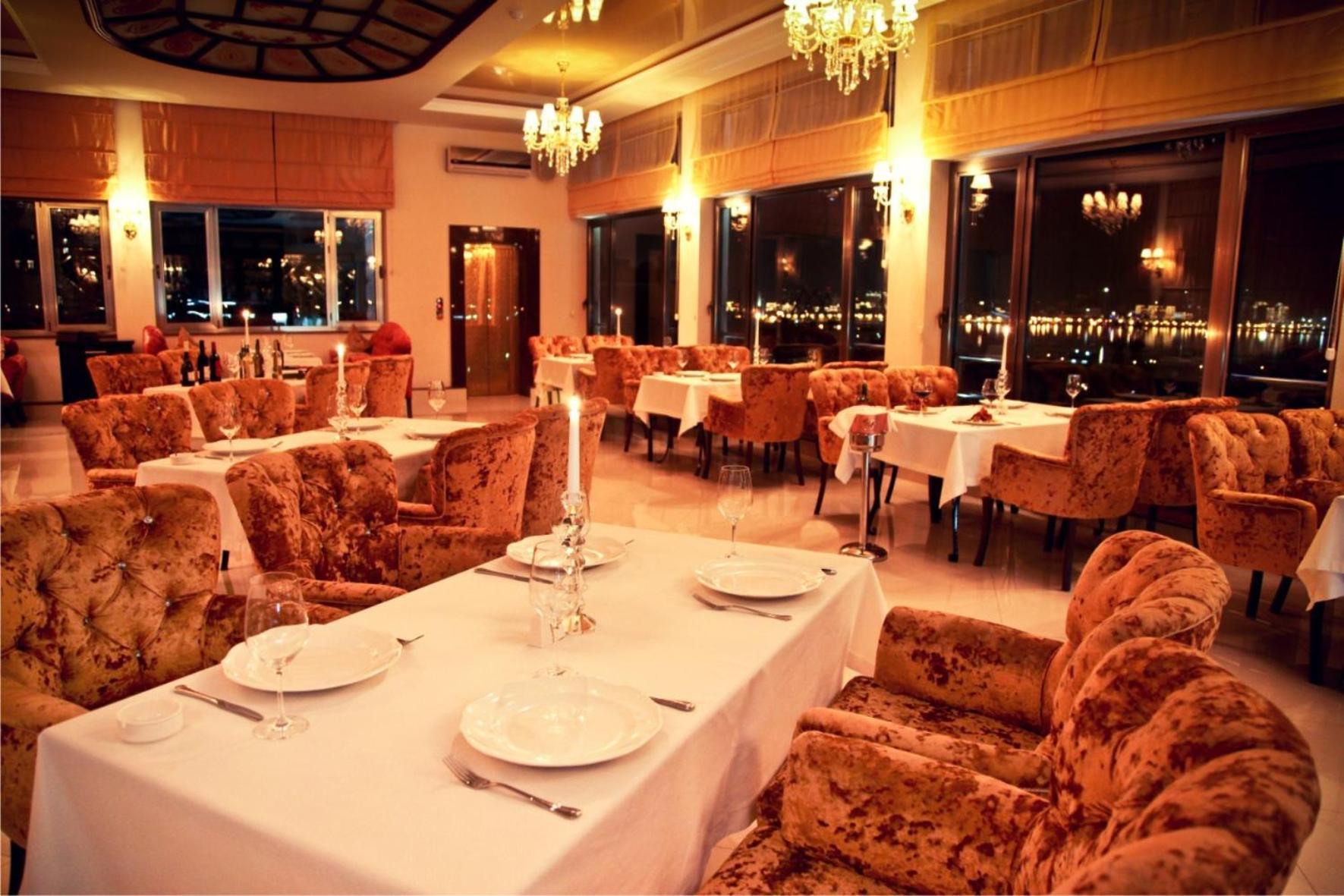 East Legend Hotel Baku Ngoại thất bức ảnh