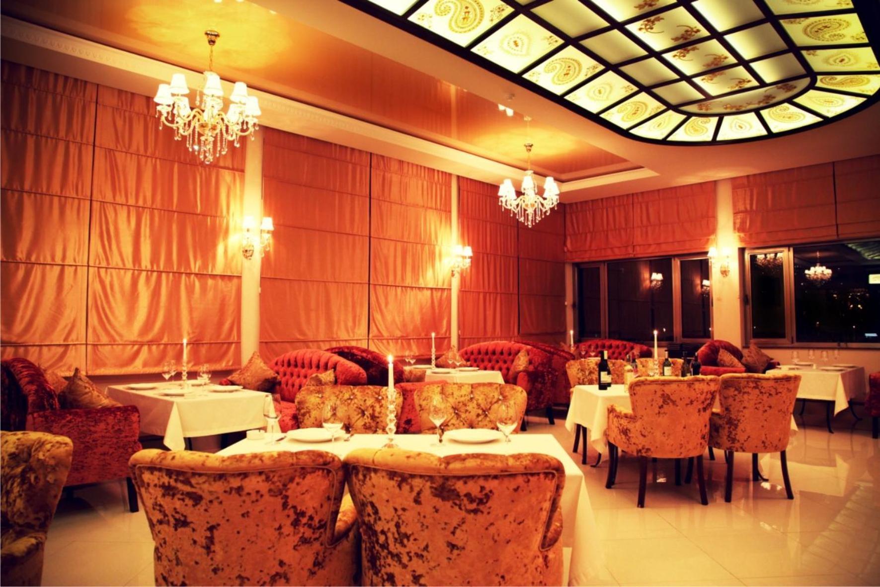East Legend Hotel Baku Ngoại thất bức ảnh