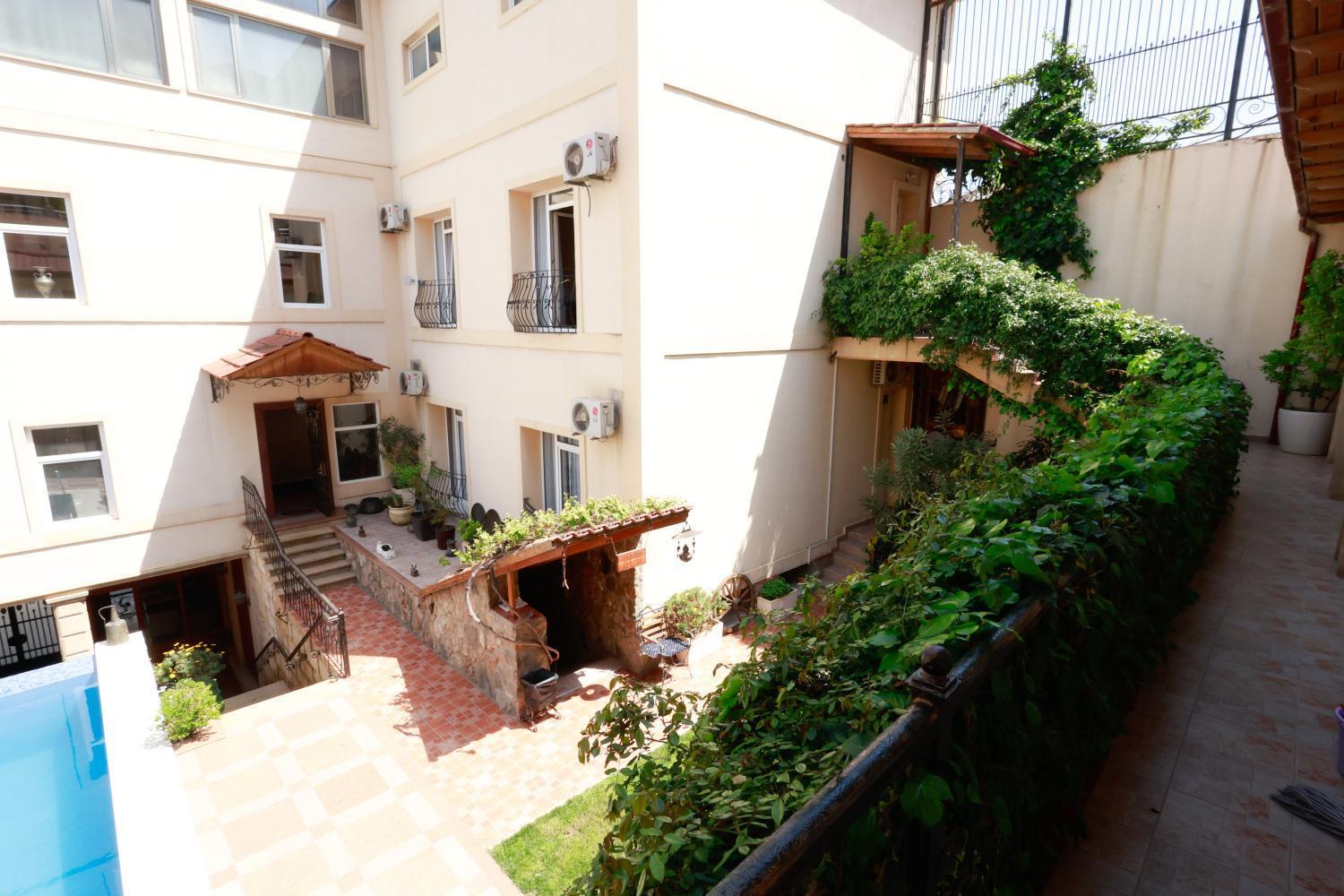 East Legend Hotel Baku Ngoại thất bức ảnh