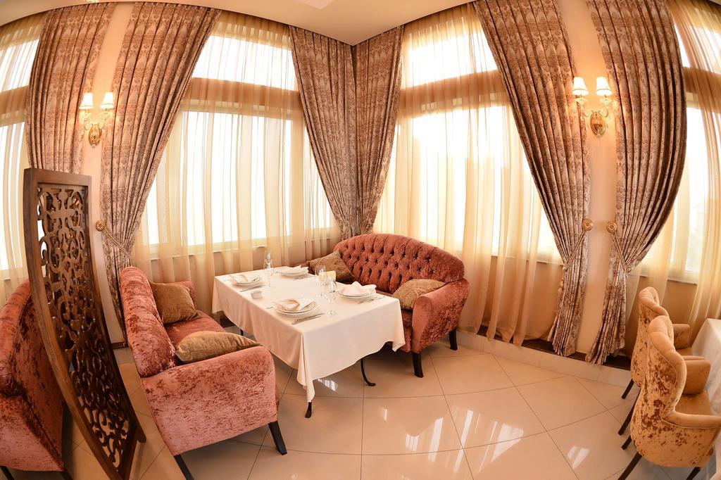 East Legend Hotel Baku Ngoại thất bức ảnh